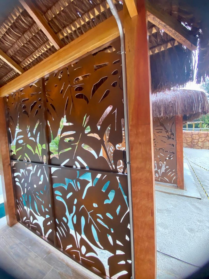 Divisória para Hotel Perfurada – Design Personalizado