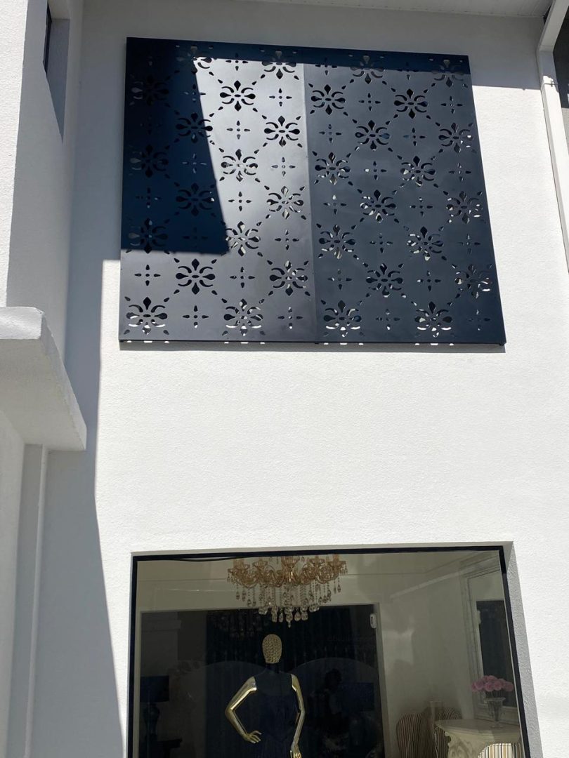 Brise para loja de roupas – Design