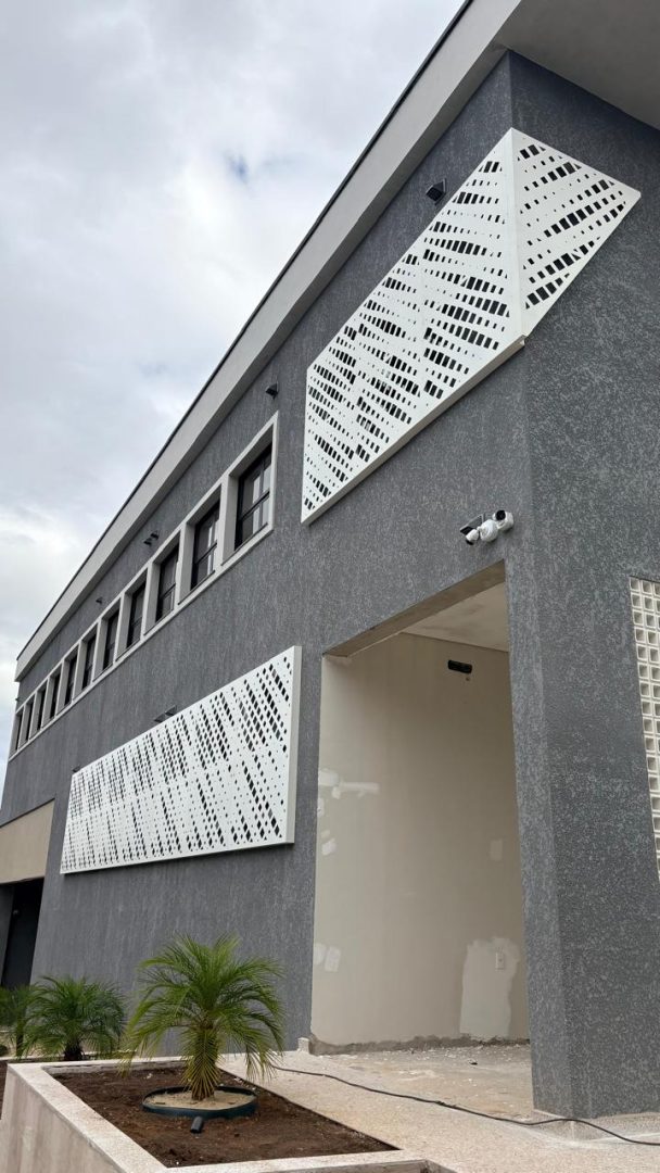Fachada com Brise: impacto visual e conforto térmico